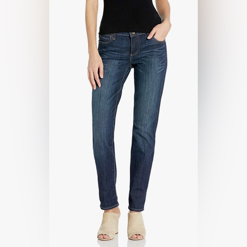 KUT from the Kloth Women's Catherine Boyfriend Jean in Degree Wash